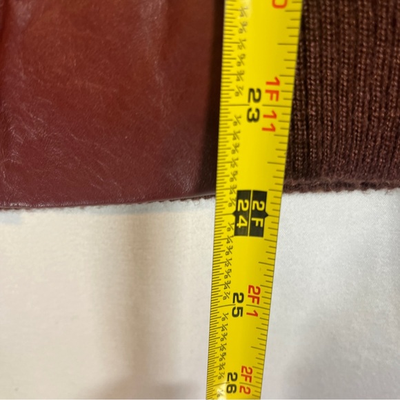 Vintage Aigner leather jacket - Picture 10 of 10